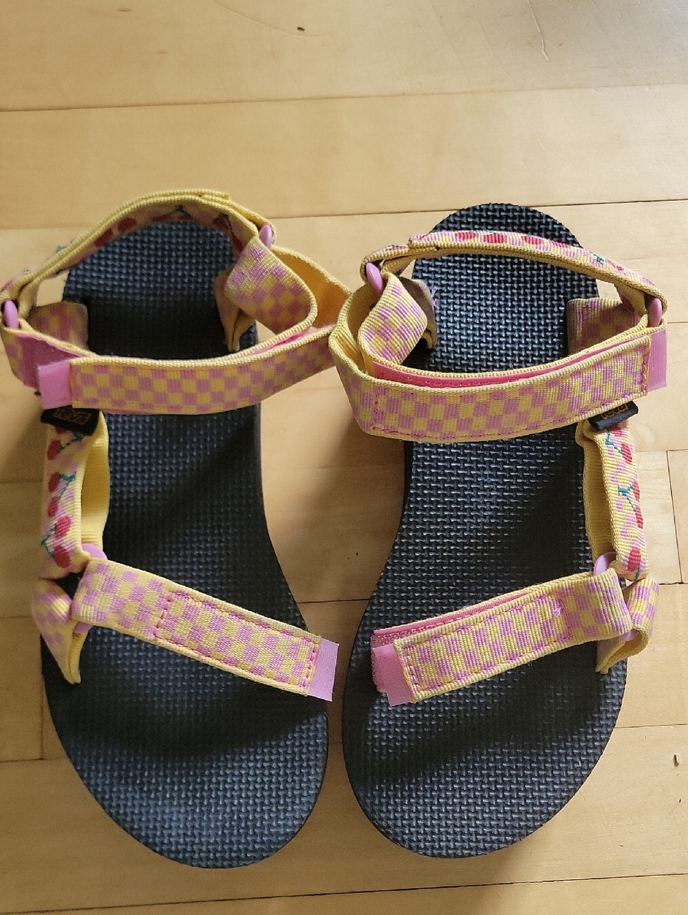 Teva Yellow & Pink Check Cherry Platform Sport Sandals - 7